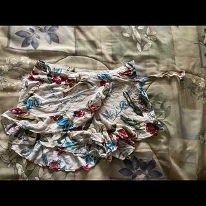 BOUTIQUE STYLE FLORAL SKORT